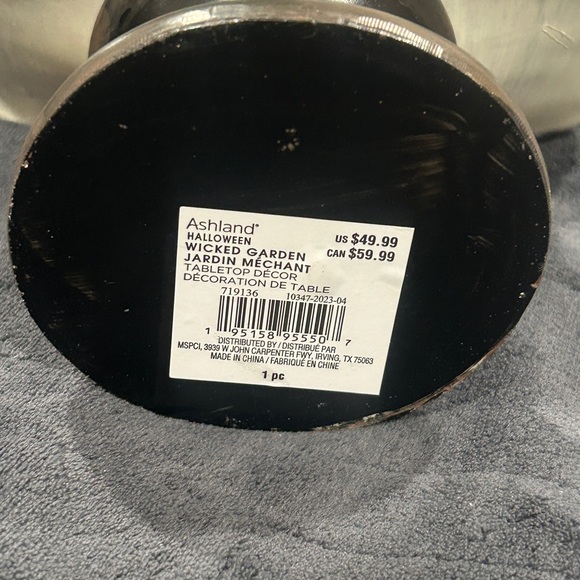 Ashland Veiled Bride Bust - Picture 4 of 4